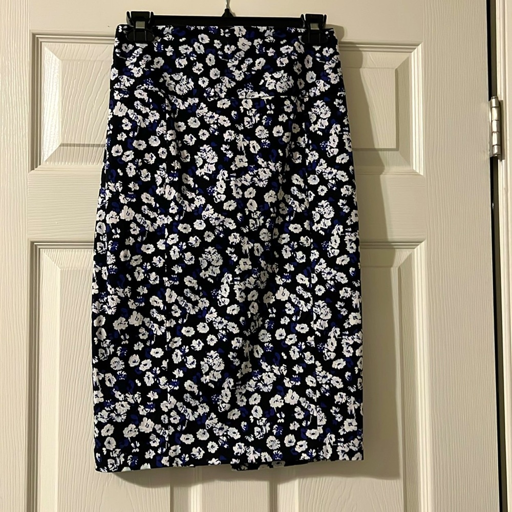 Express Workwear: Pencil Skirt